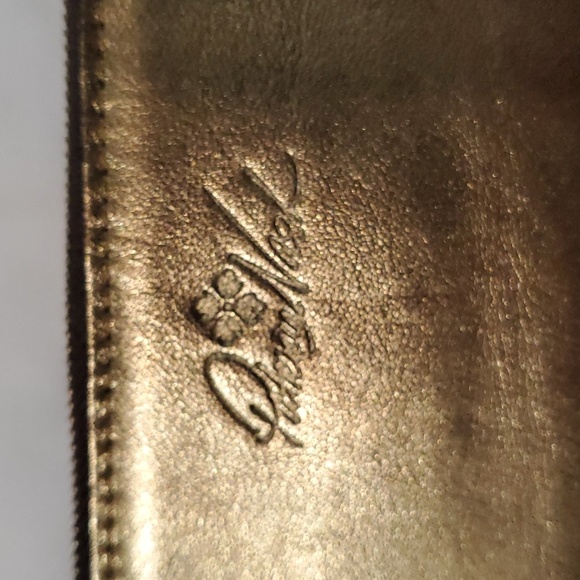 Patricia Nash Nazari Wallet - Picture 3 of 10